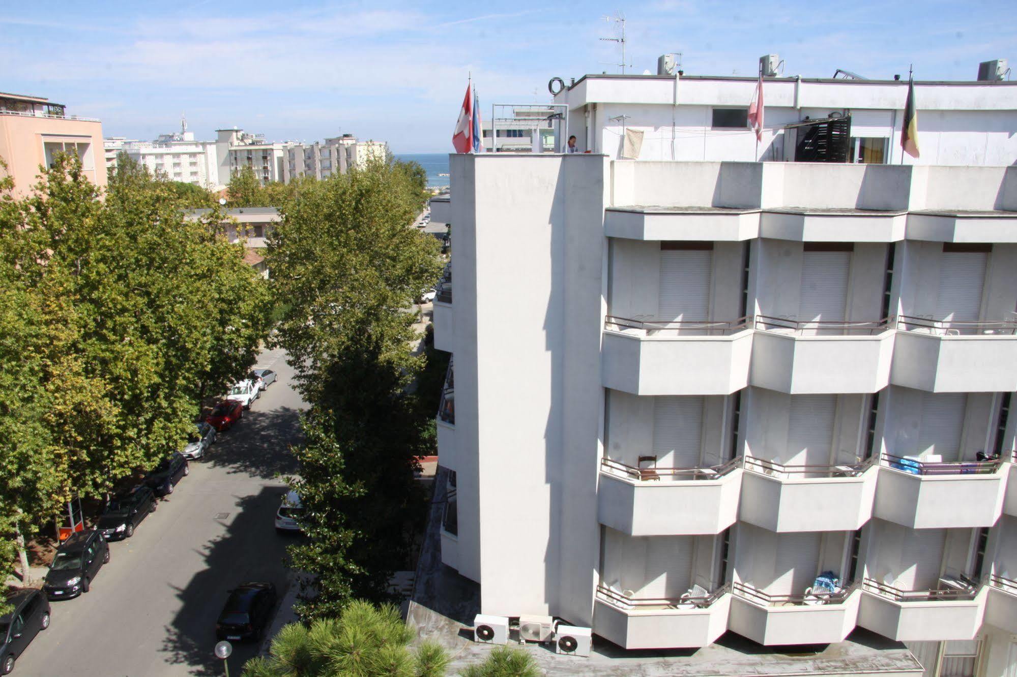 Hotel Tilly Cesenatico Kültér fotó
